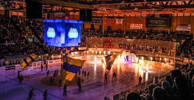 CC Amfi Arena pre-game show